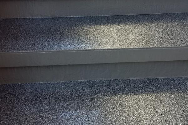 Beschichtung  Treppe 2